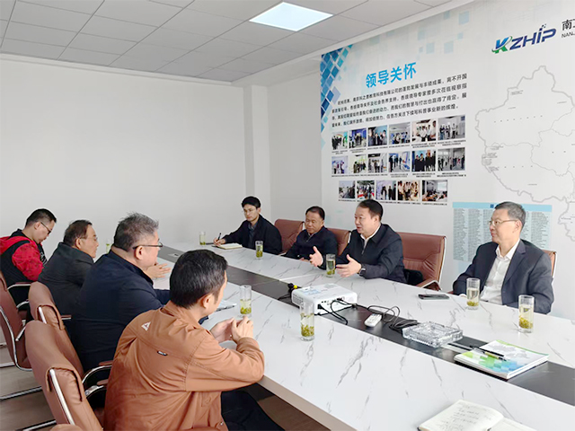 栖霞区政协主席张常军一行来我公司调研(图3)
