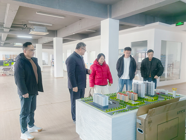 栖霞区文旅局领导来公司调研指导(图2) 栖霞区文旅局领导来公司调研指导(图2)
